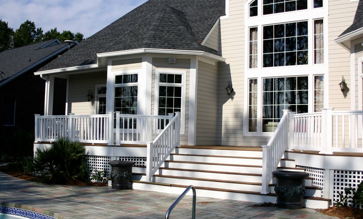 TRAVIS RESIDENCE REAR.jpg